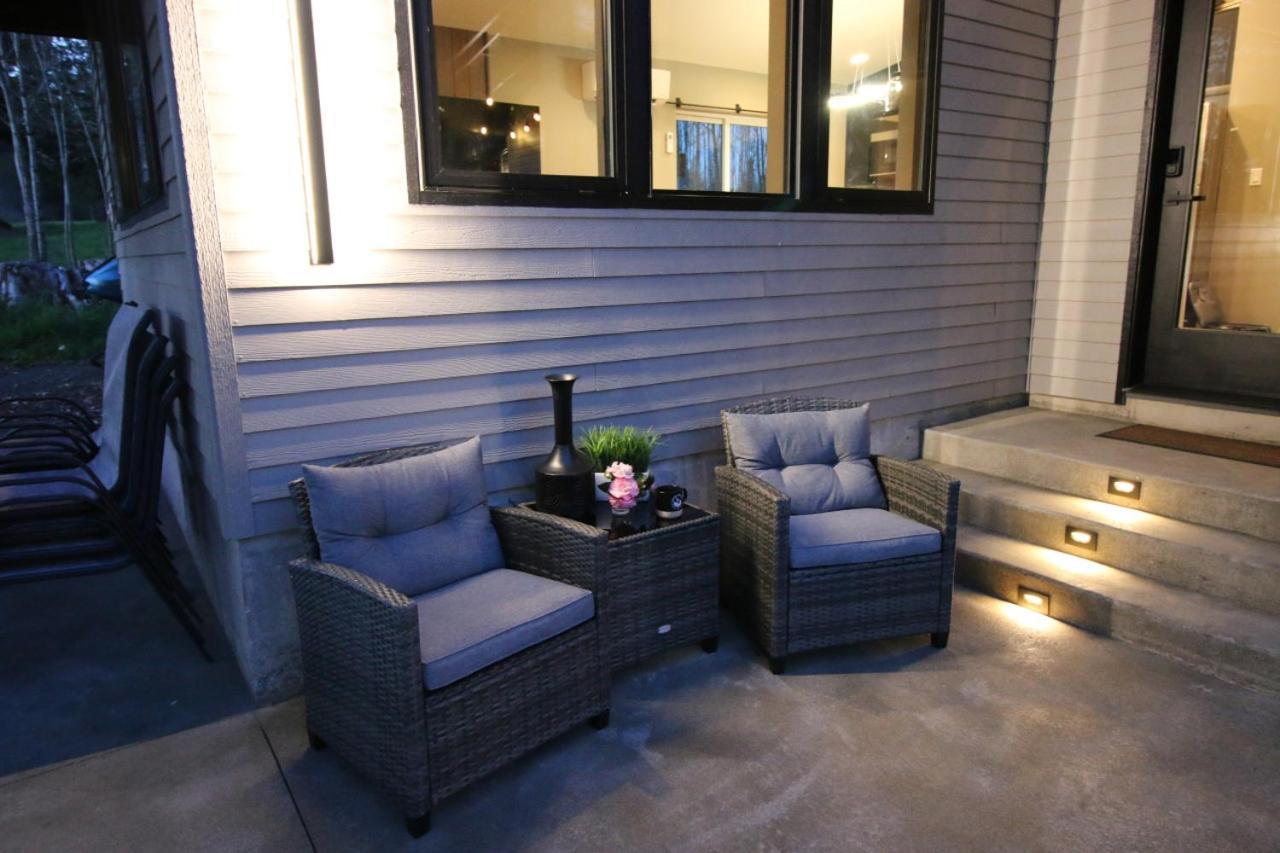 Luxe Lake Cabin Hot Tub Grill Firepit Ev Charger Onalaska Exterior foto